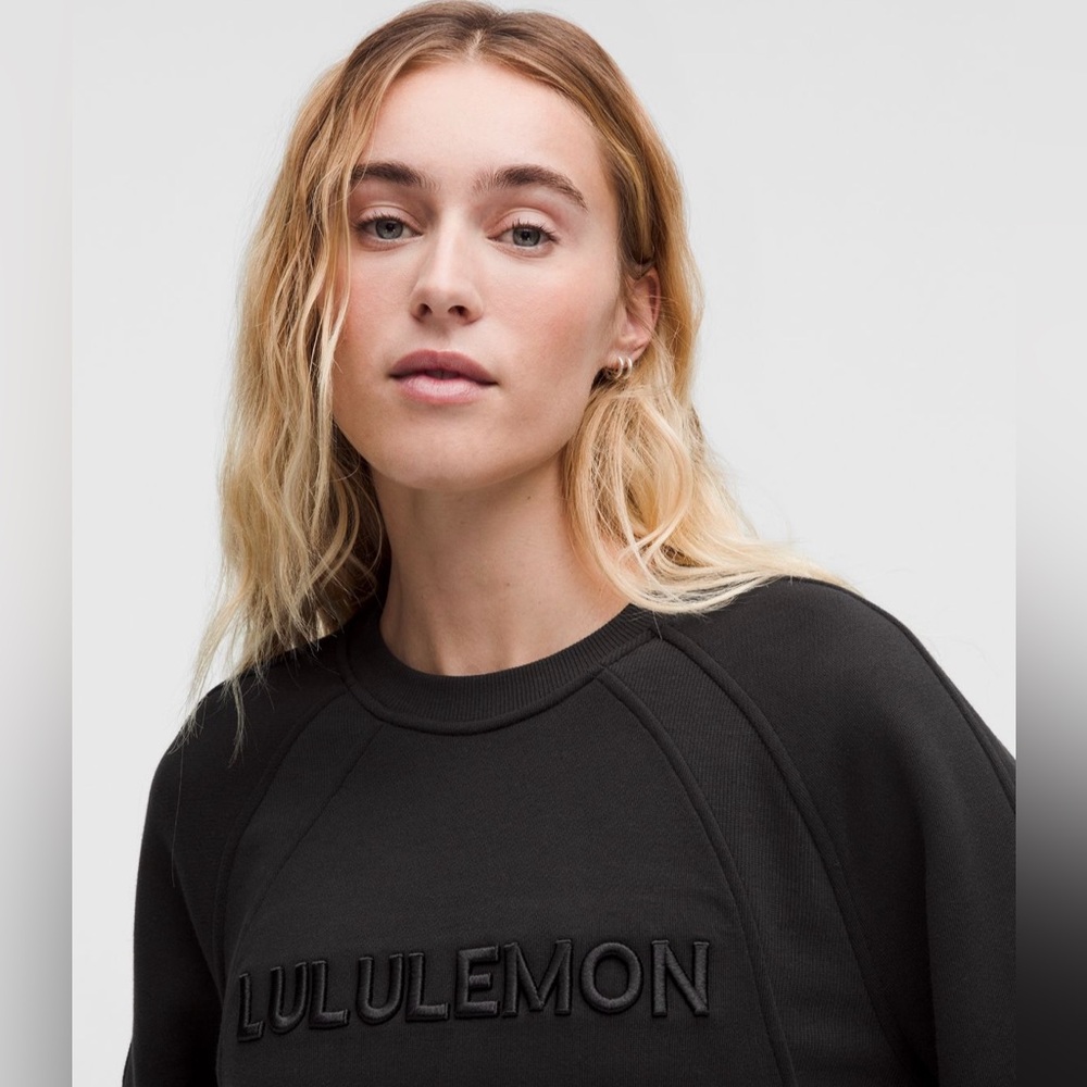NWT Lululemon Scuba Oversized Pullover Crewneck Sweater Wordmark Black Size XS/S - Picture 5 of 13